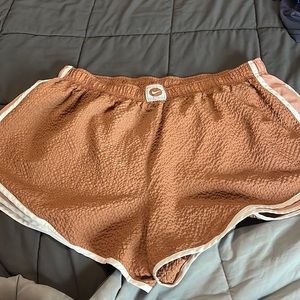 Nike plus size 2x Shorts tan with white athletic running shorts dri fit